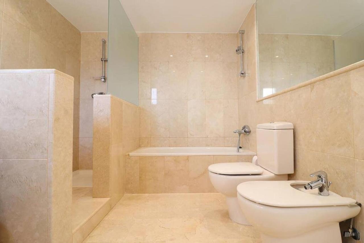 Amazing 3Bedroom Flat With Seafront Views & Pool By Sharingco Марбелья Екстер'єр фото