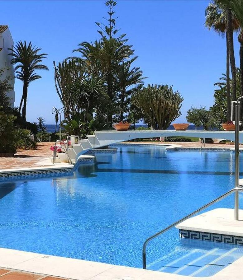 Amazing 3Bedroom Flat With Seafront Views & Pool By Sharingco Марбелья Екстер'єр фото